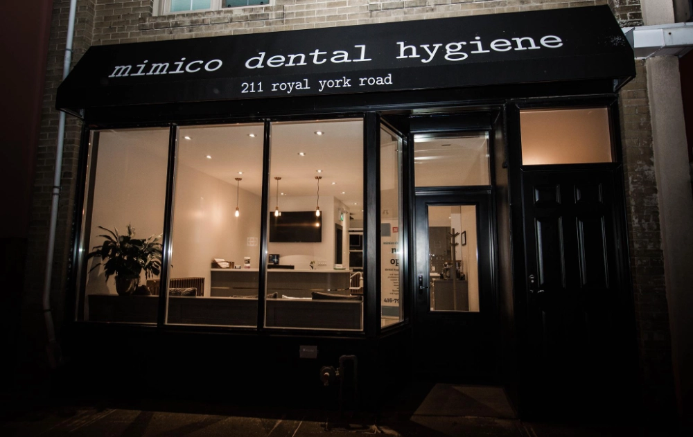Front entrance of Mimico Dental Hygiene